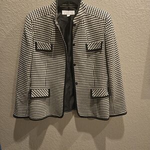 Tahari Black and White Houndstooth Blazer